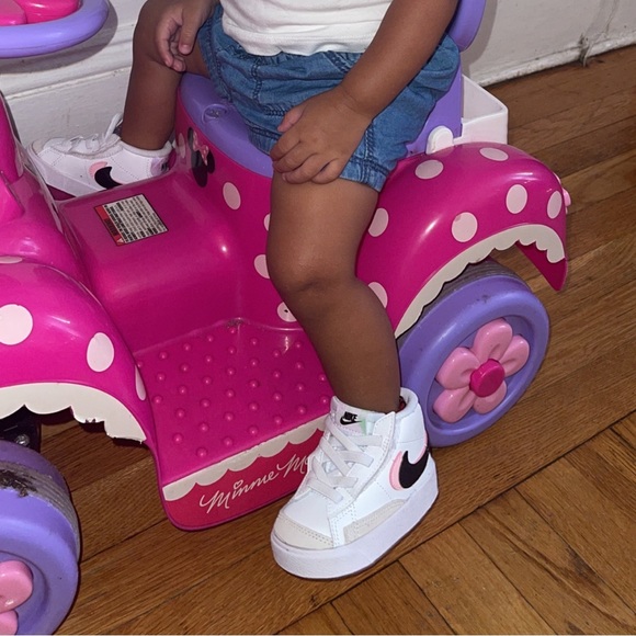 Nike Other - Nike blazer mid 77 for infant girls comes with original box. Size 4C